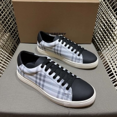 Burberry Low Shoes